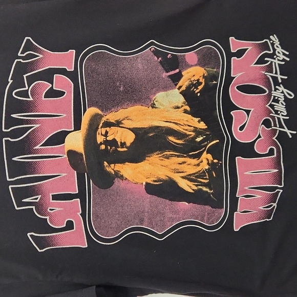 Lainey Wilson Hillbilly Hippie Black Short Sleeve T-Shirt Size Medium - Picture 2 of 8